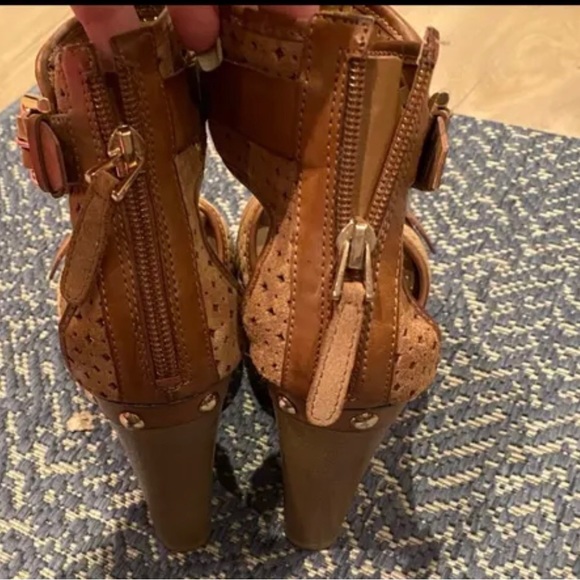 Guess wedge sandals 8 - Picture 3 of 4